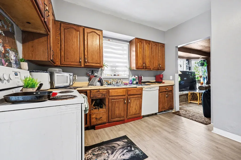 2832 6th Street Muskegon Heights City MI 49444