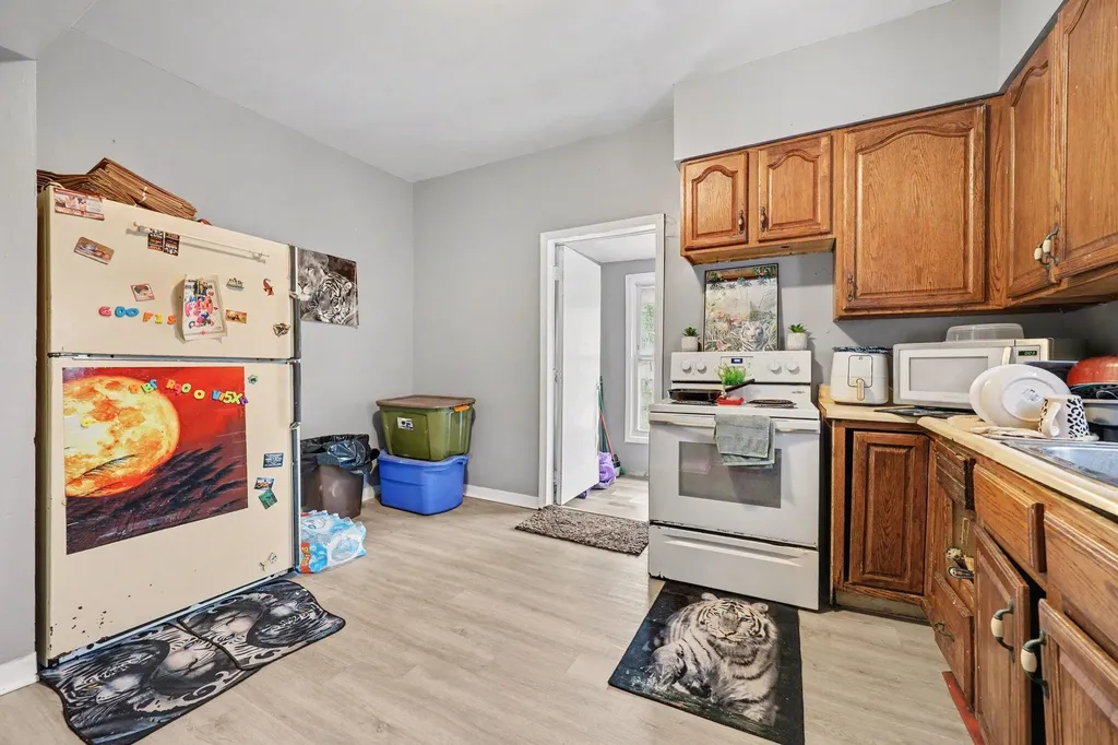 2832 6th Street Muskegon Heights City MI 49444