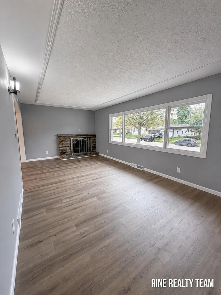 2200 Rossiter Place Lansing City MI 48911