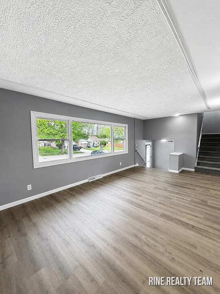 2200 Rossiter Place Lansing City MI 48911