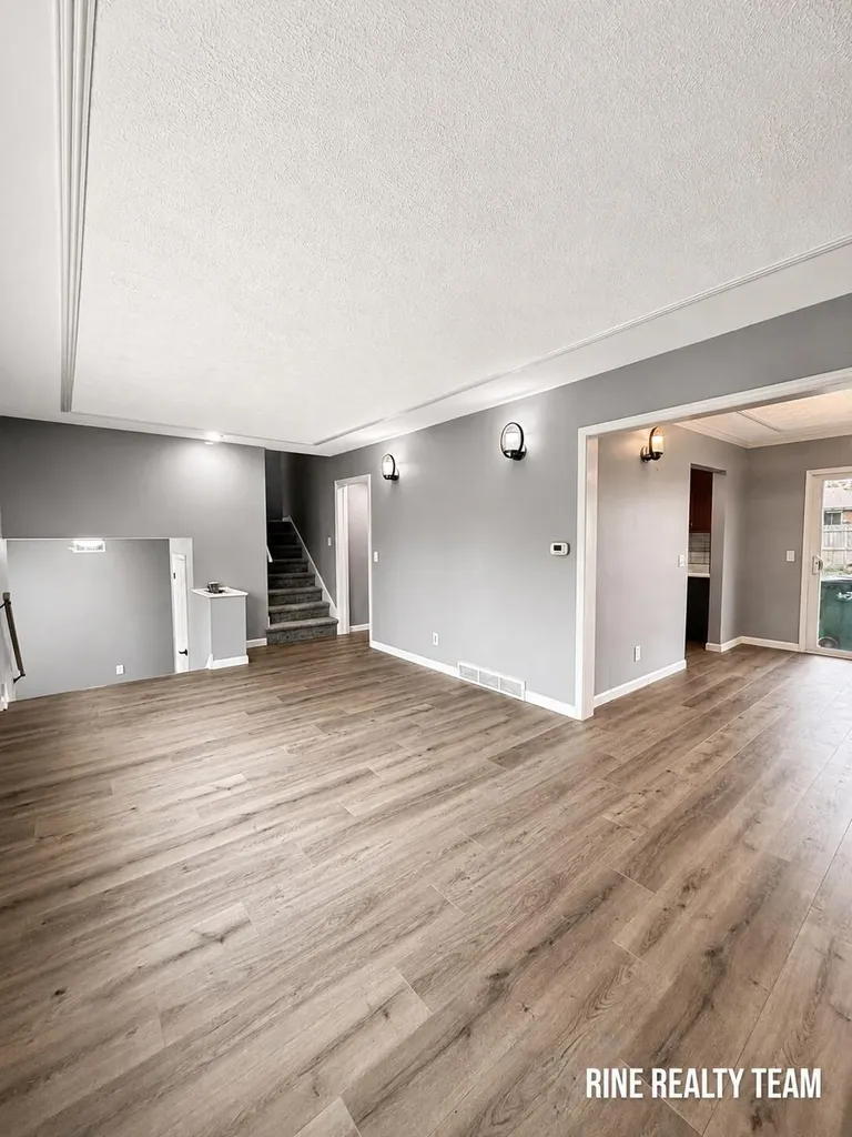 2200 Rossiter Place Lansing City MI 48911