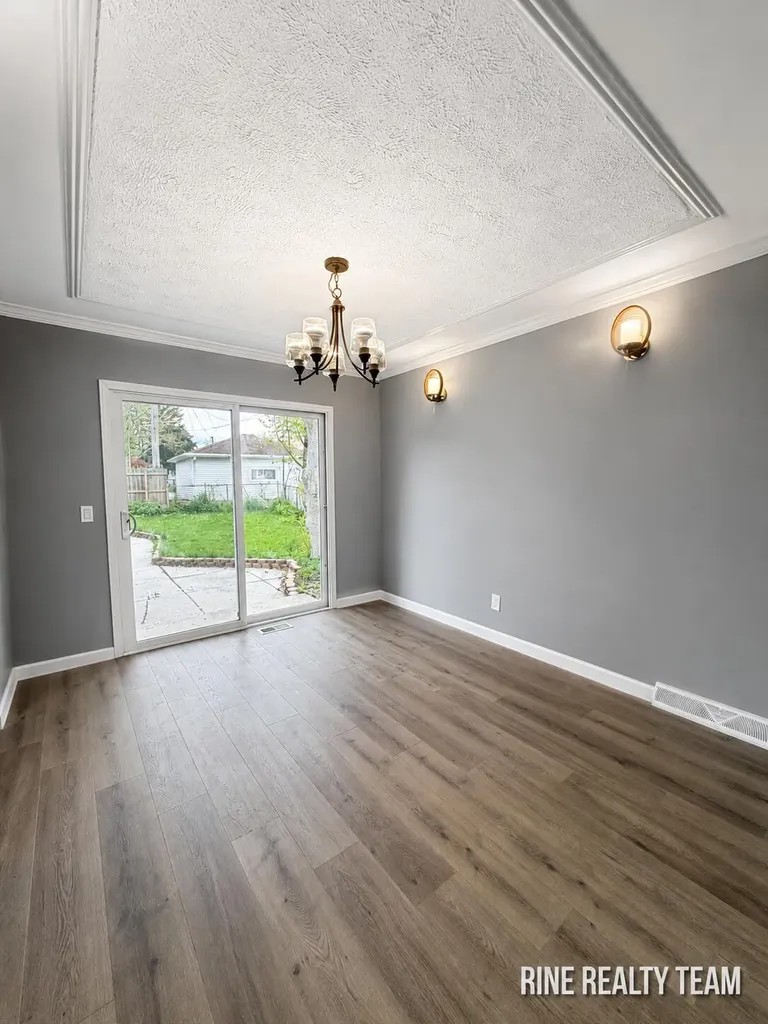 2200 Rossiter Place Lansing City MI 48911