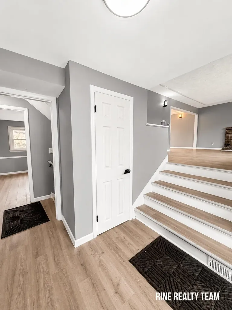 2200 Rossiter Place Lansing City MI 48911