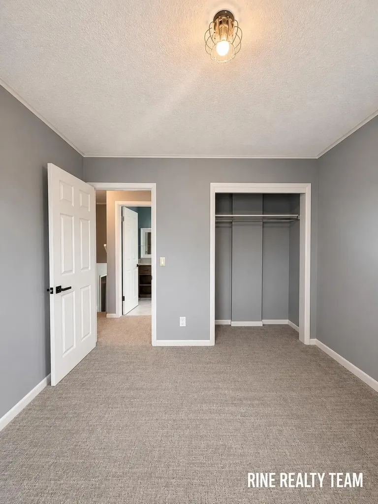 2200 Rossiter Place Lansing City MI 48911