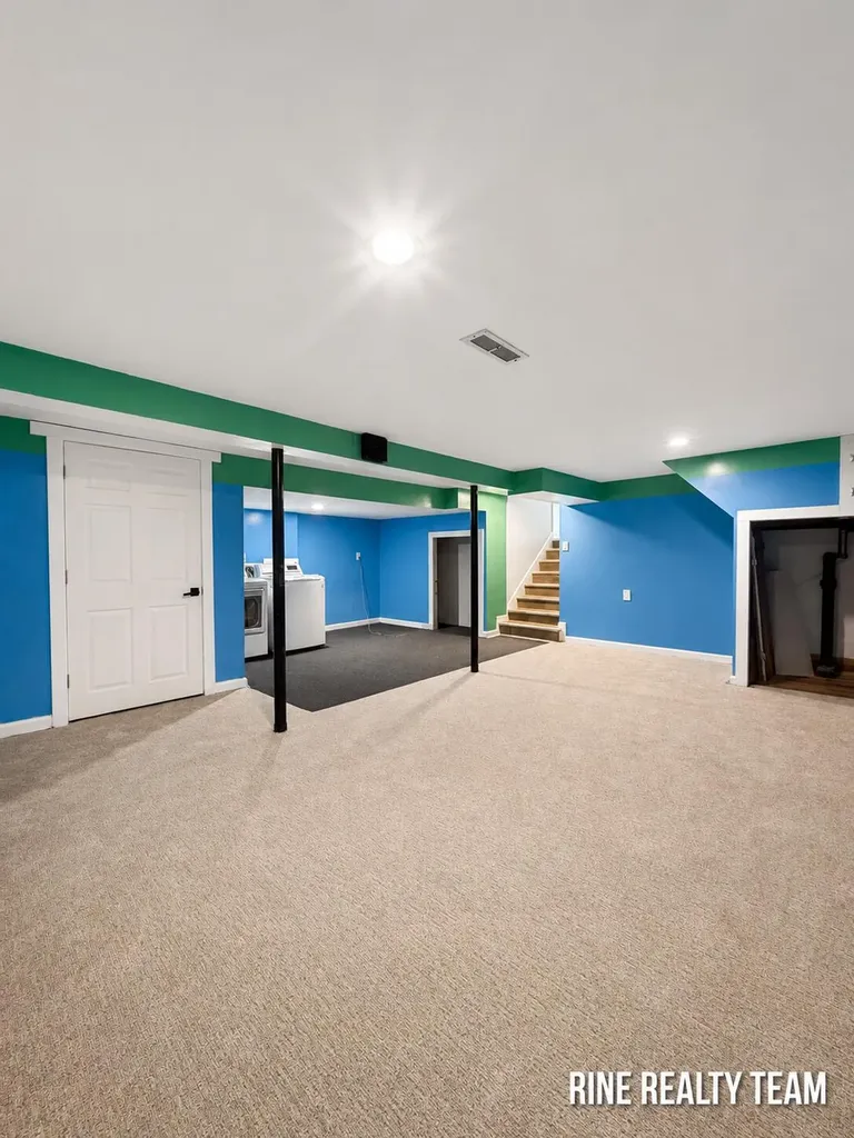 2200 Rossiter Place Lansing City MI 48911