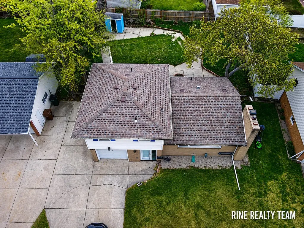 2200 Rossiter Place Lansing City MI 48911