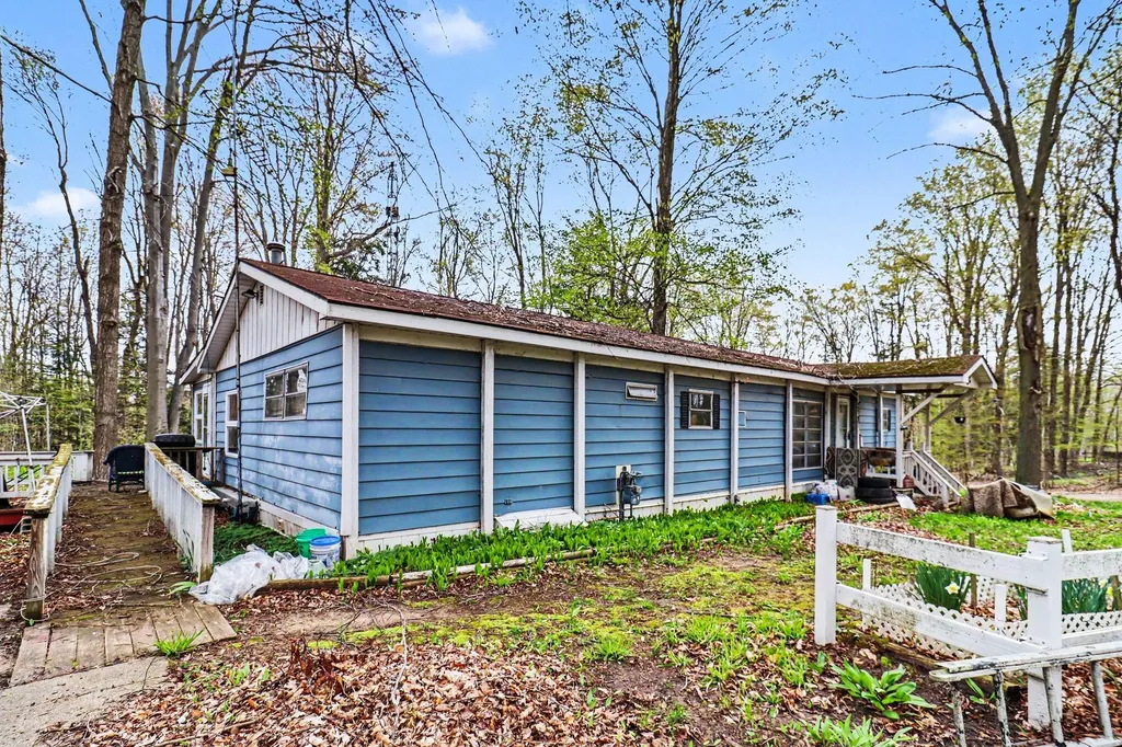 7743 N Manitonka Drive Nottawa Township MI 48893