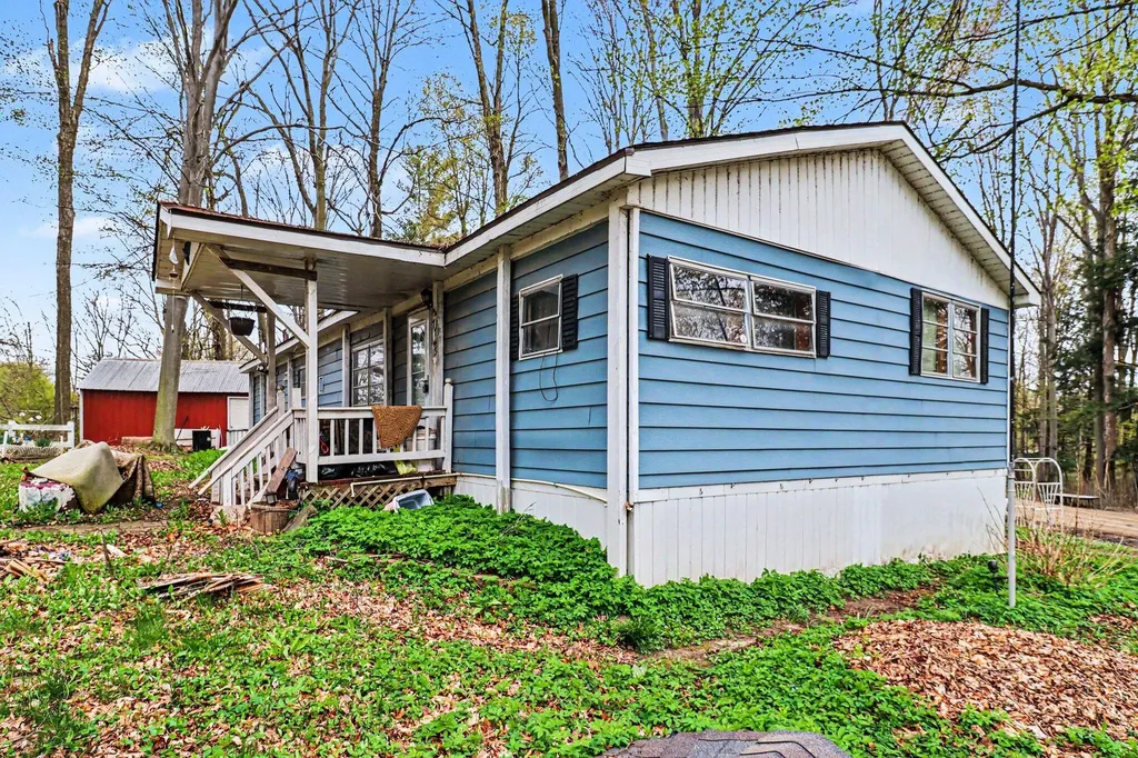 7743 N Manitonka Drive Nottawa Township MI 48893