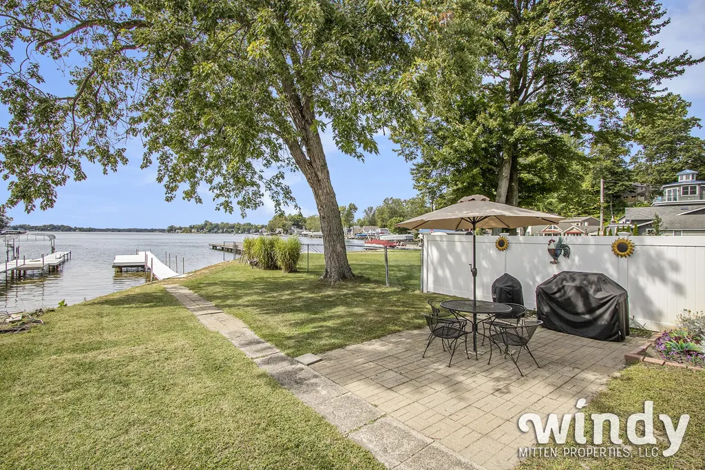 5412 Forest Avenue Watervliet Township MI 49098
