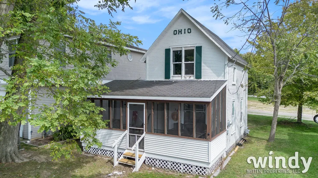 5412 Forest Avenue Watervliet Township MI 49098