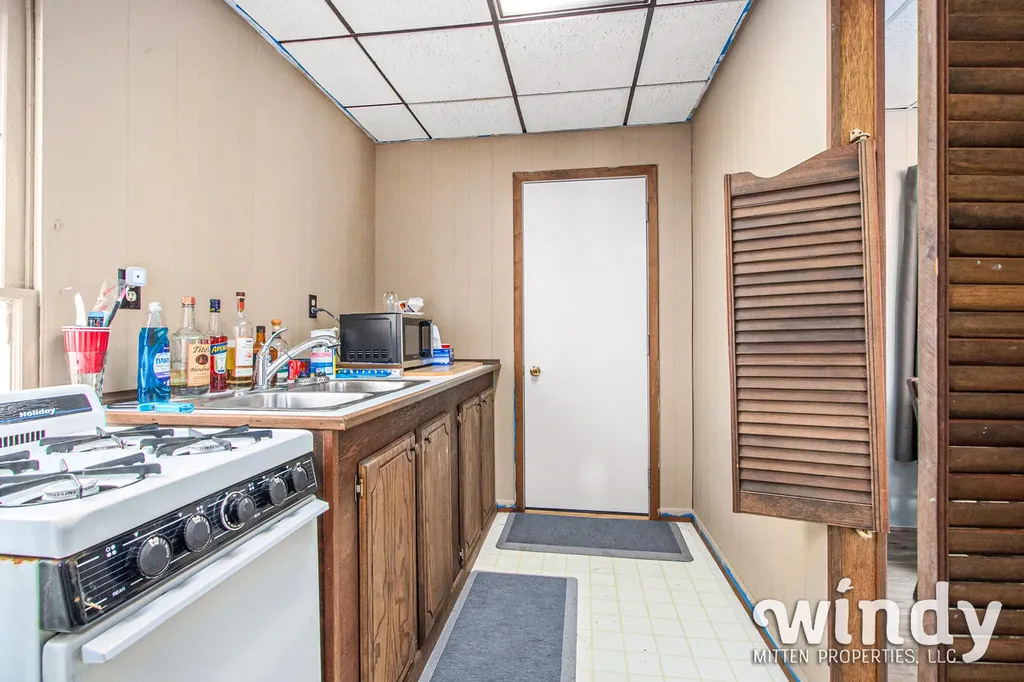 5412 Forest Avenue Watervliet Township MI 49098