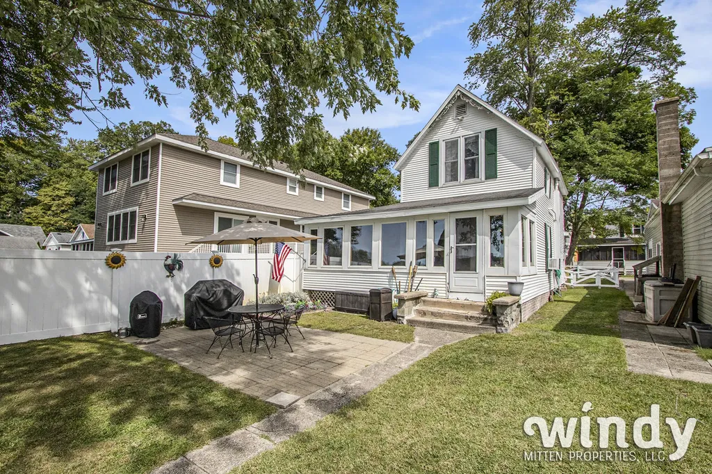 5412 Forest Avenue Watervliet Township MI 49098