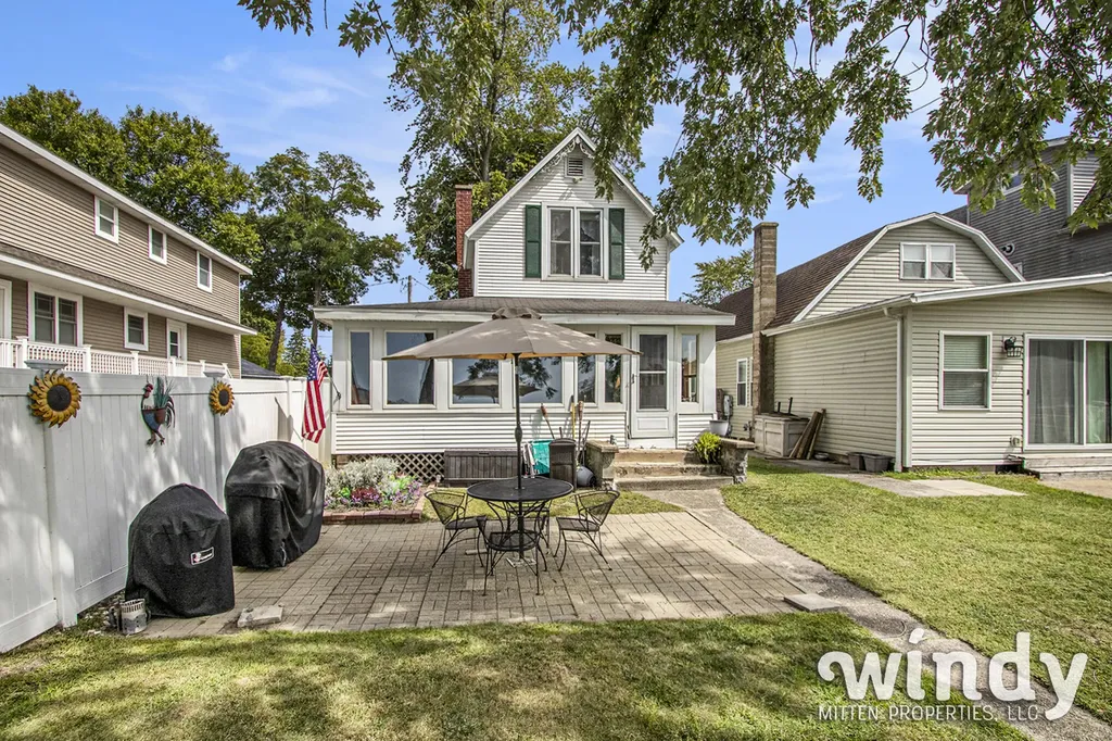 5412 Forest Avenue Watervliet Township MI 49098
