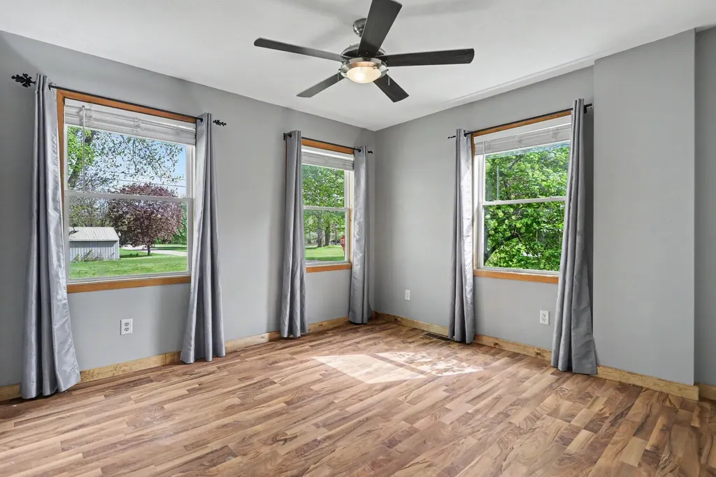 243 E Catherine Street Bellevue Village MI 49021
