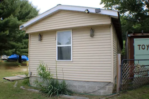 568 S Nancy Drive Big Prairie Township MI 49349
