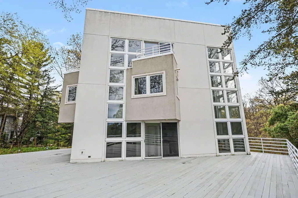 51212 Deer Park Drive Grand Beach Village MI 49117