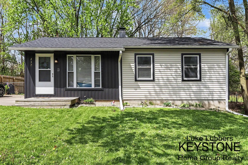237 Hopkins Street Pennfield Charter Township MI 49017