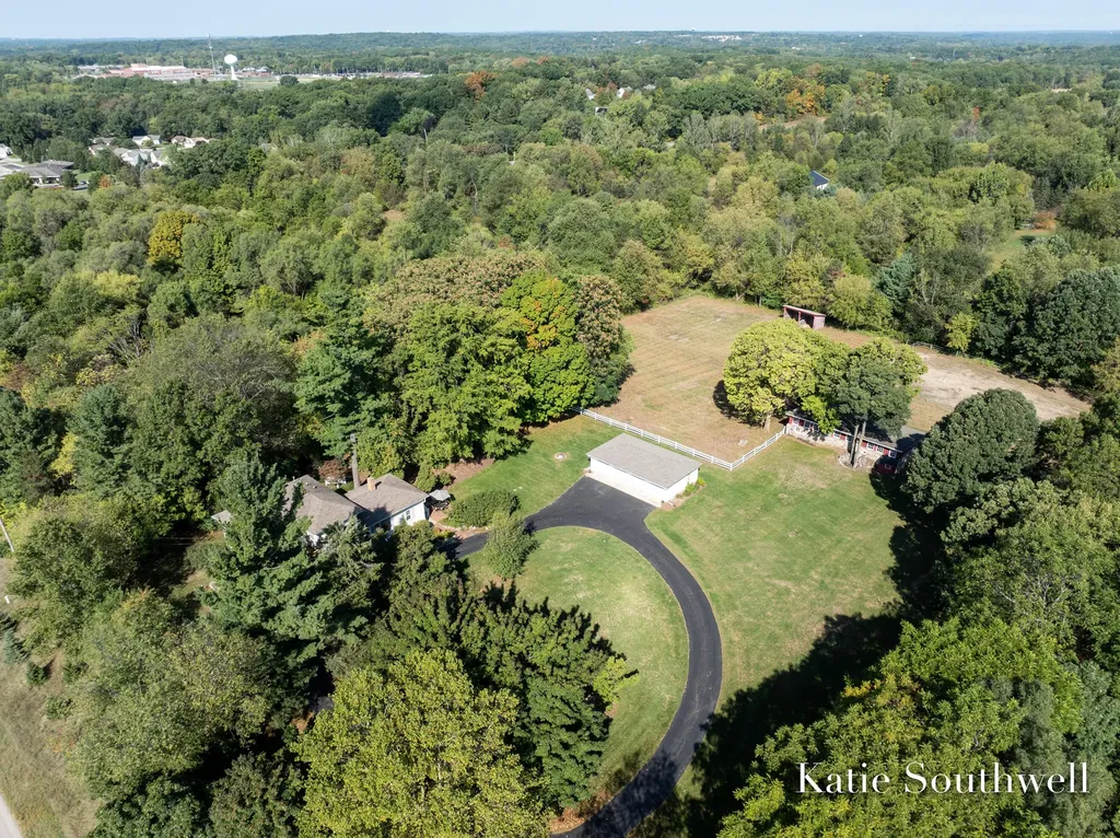 4875 Belding Road NE Cannon Township MI 49341