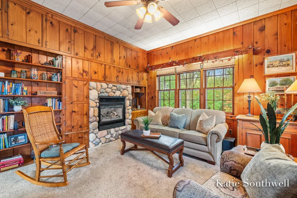 4875 Belding Road NE Cannon Township MI 49341