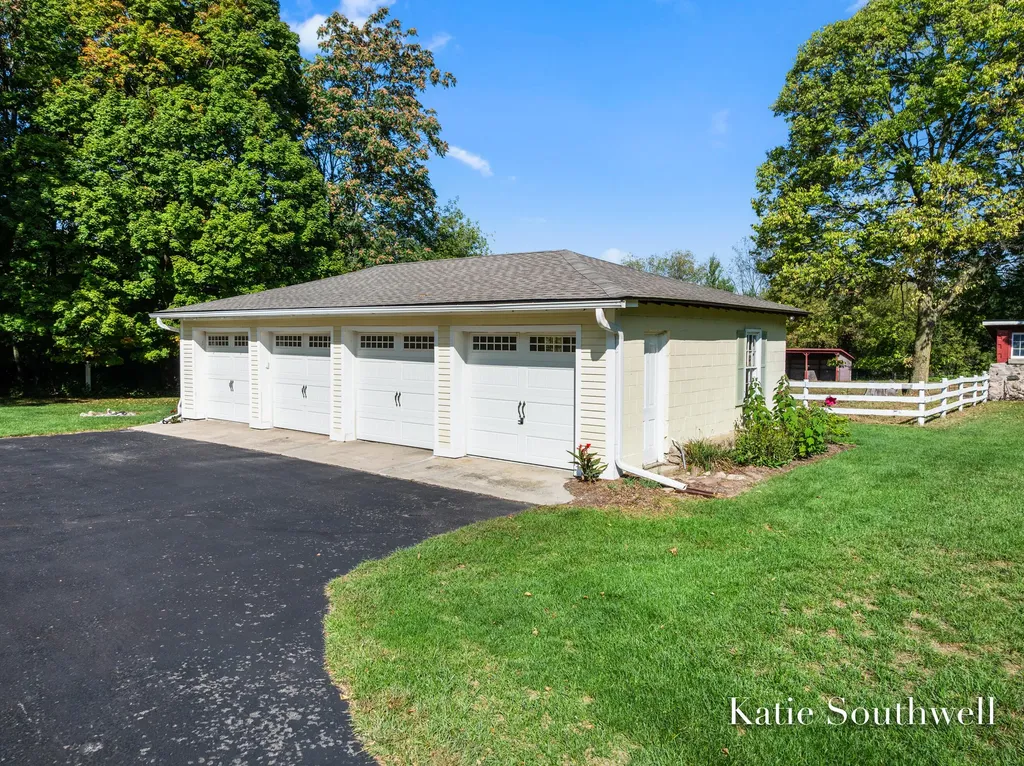 4875 Belding Road NE Cannon Township MI 49341