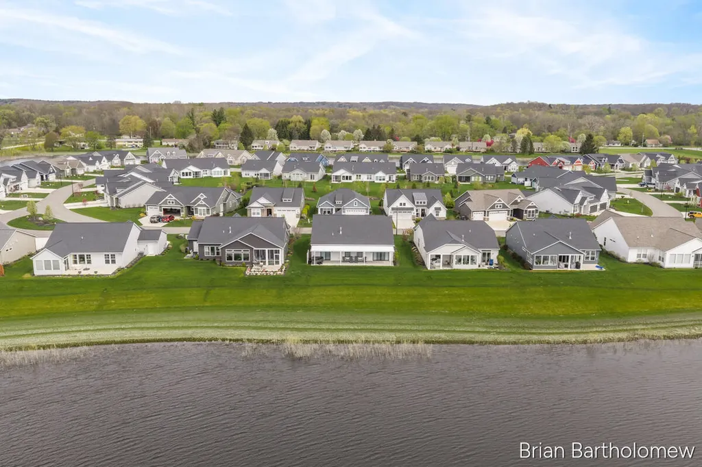 2930 Isle Water Drive Plainfield Charter Township MI 49306