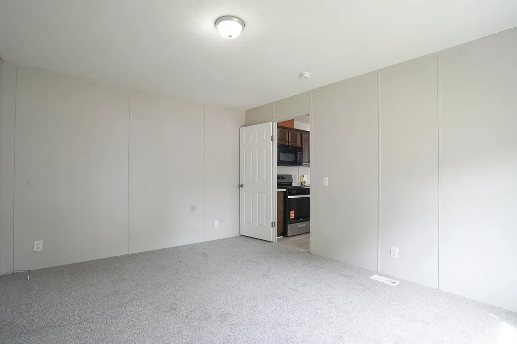 1906 Hawk Drive Kalamazoo City MI 49008