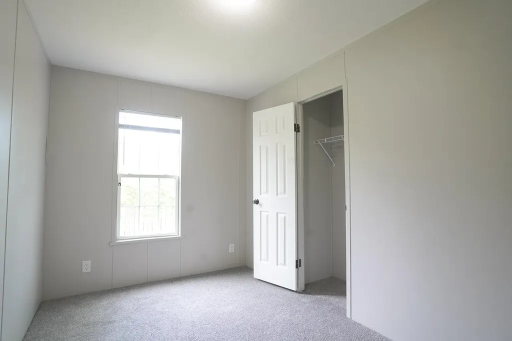 1906 Hawk Drive Kalamazoo City MI 49008