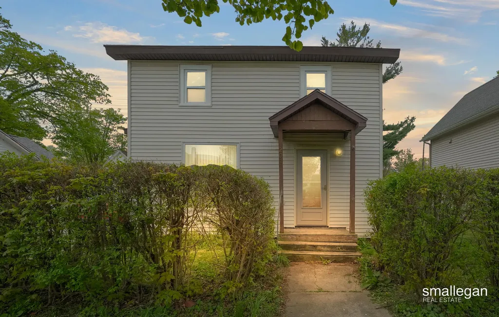 207 N Queen Street Nashville Village MI 49073