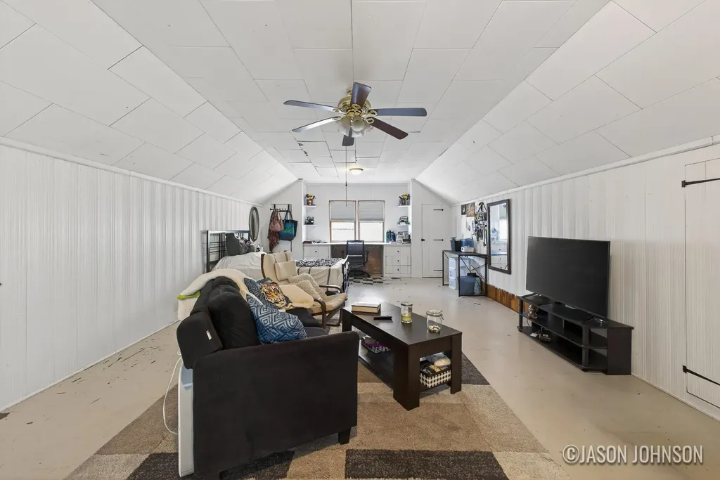 312 Sweet Street NE Grand Rapids City MI 49505