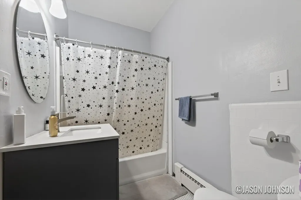 312 Sweet Street NE Grand Rapids City MI 49505