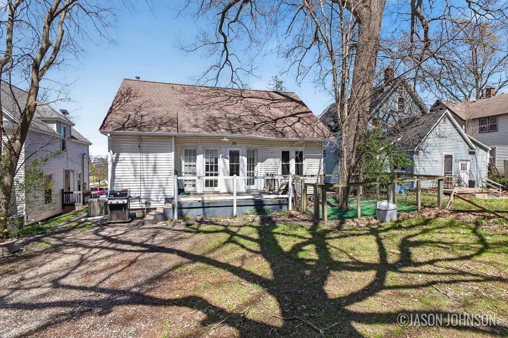 312 Sweet Street NE Grand Rapids City MI 49505