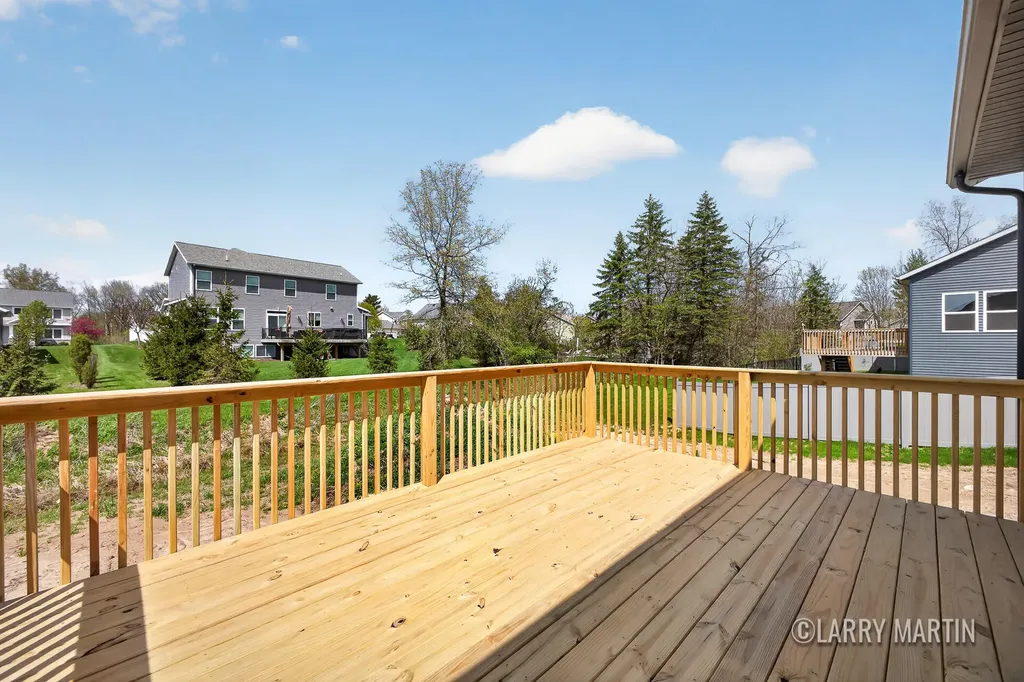 1845 Stratford Lane NW Walker City MI 49534