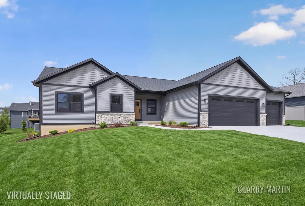 1845 Stratford Lane NW Walker City MI 49534