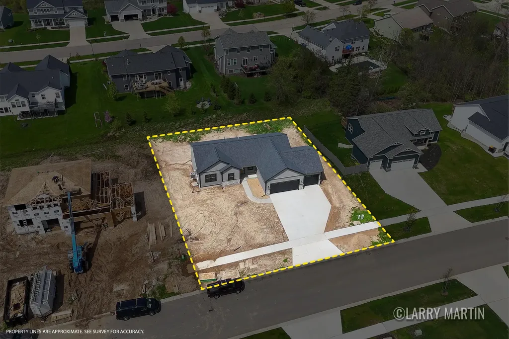 1845 Stratford Lane NW Walker City MI 49534