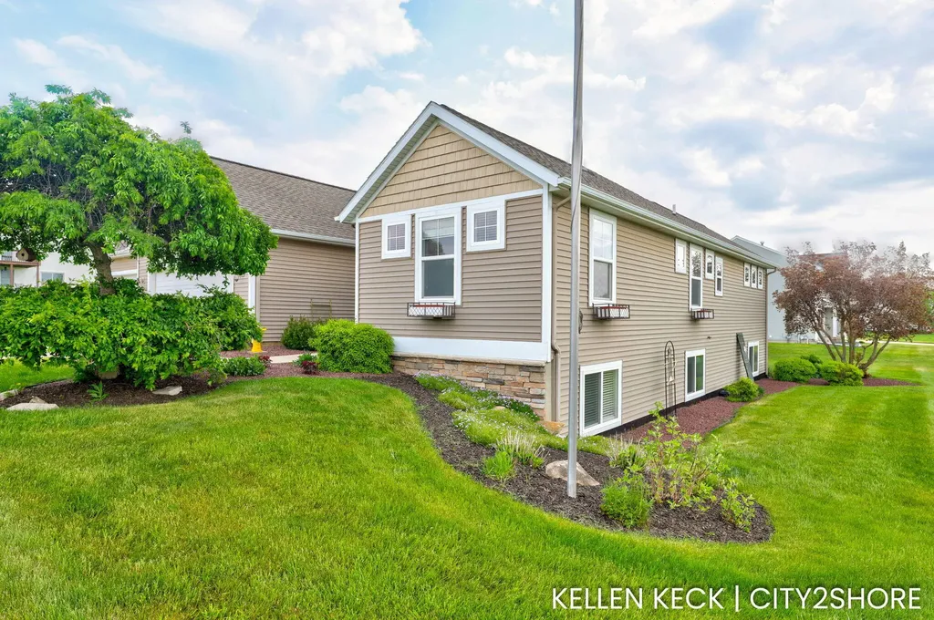 7786 Thornburst Court SE Gaines Charter Township MI 49315