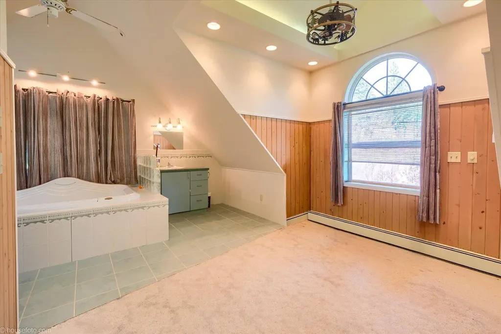 6453 Johnson Road Flushing Charter Township MI 48433
