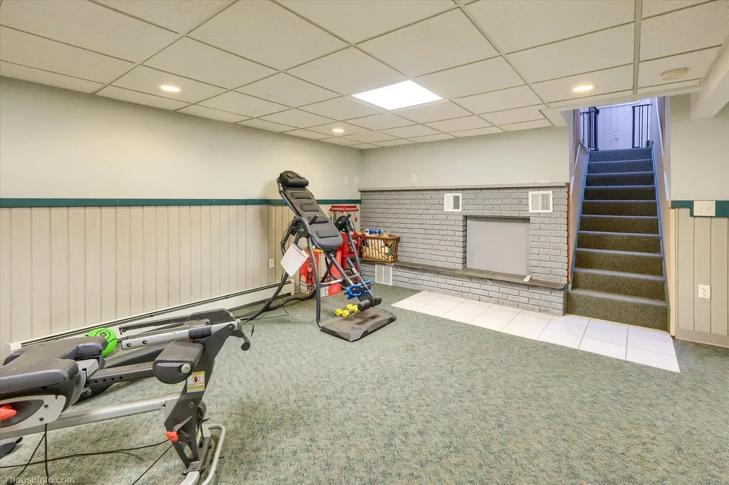 6453 Johnson Road Flushing Charter Township MI 48433