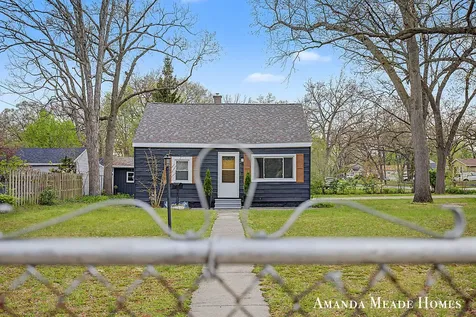 1223 40TH Street SW Wyoming City MI 49509