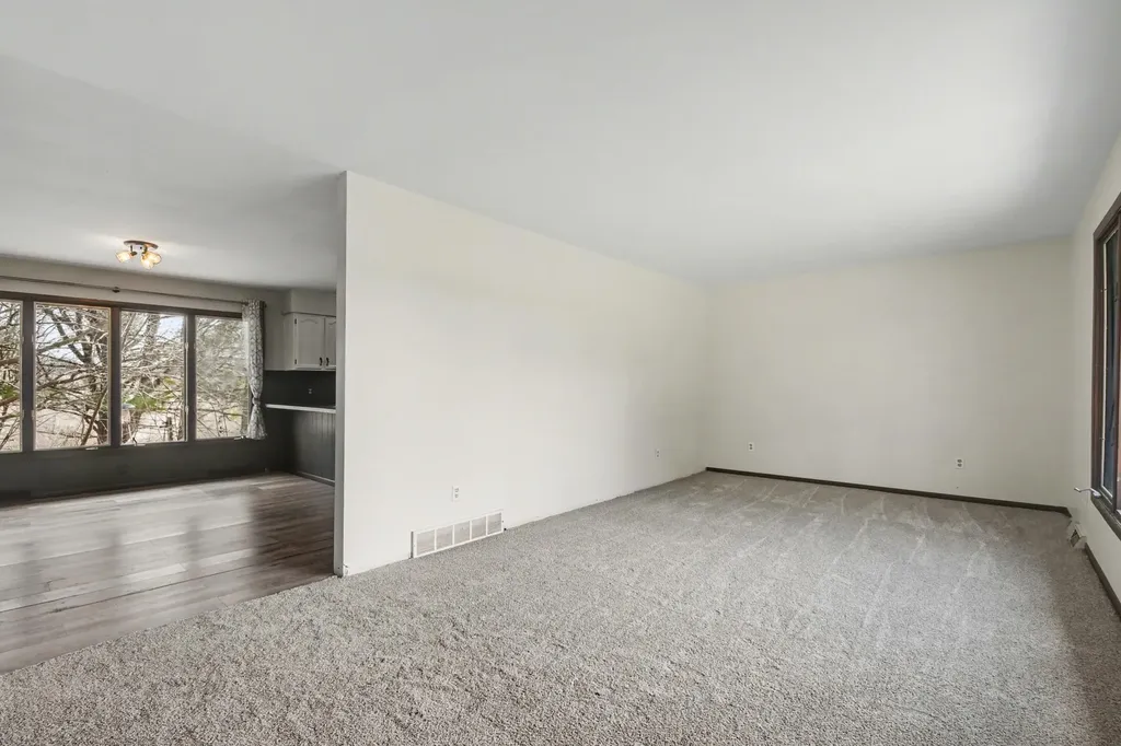 11400 Tefft Avenue NE Courtland Township MI 49341