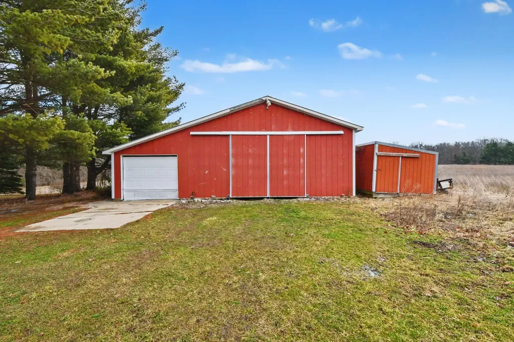 11400 Tefft Avenue NE Courtland Township MI 49341