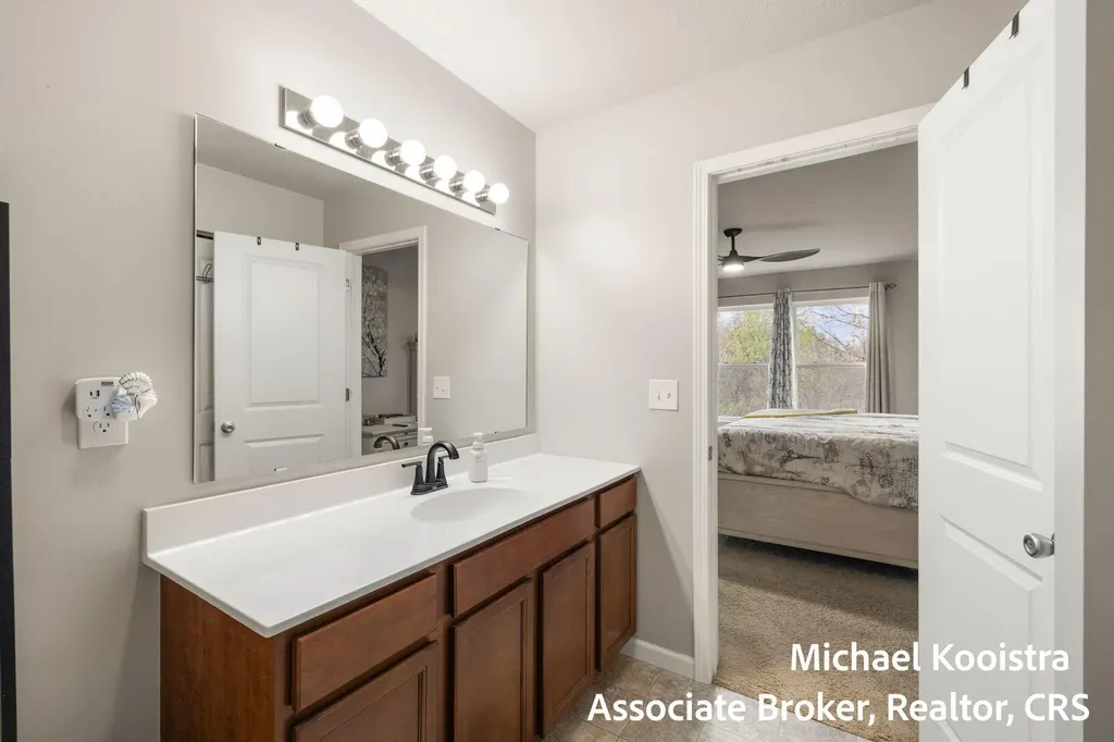 152 Foxtail Drive Ionia City MI 48846