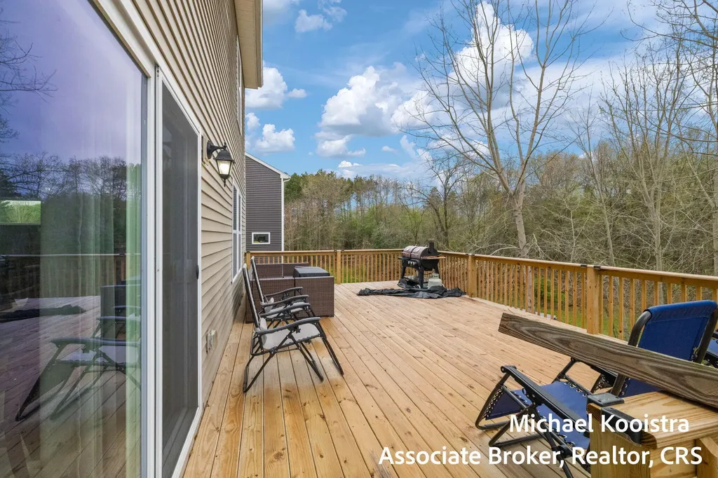 152 Foxtail Drive Ionia City MI 48846