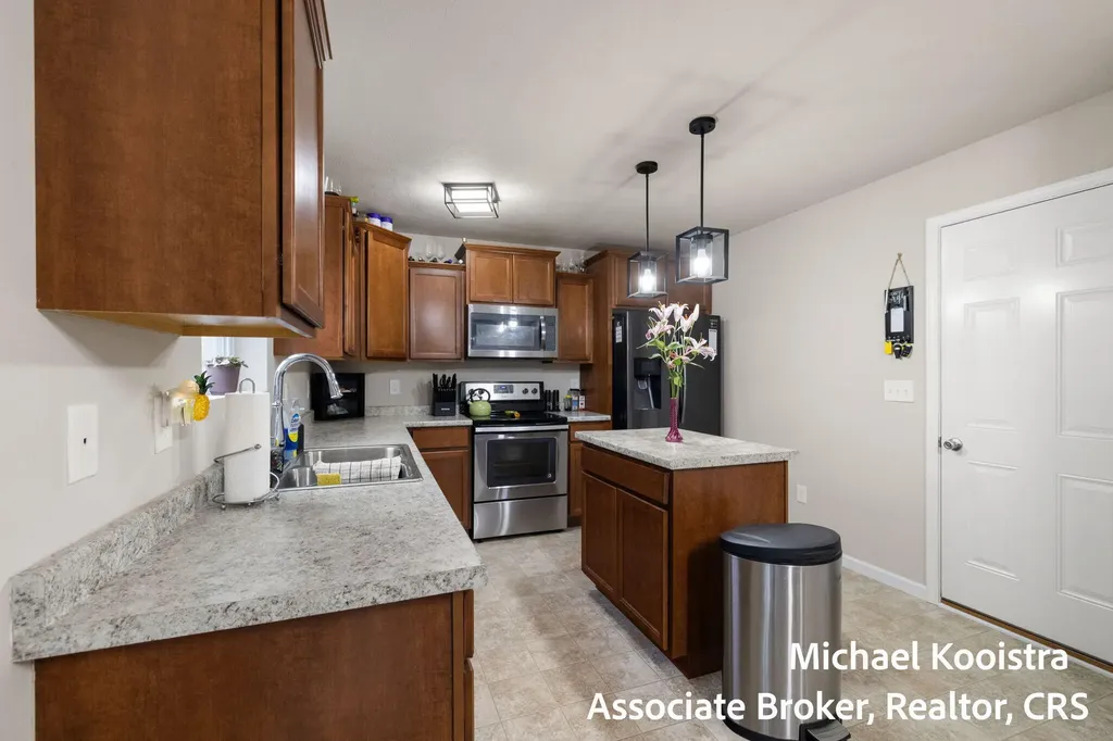 152 Foxtail Drive Ionia City MI 48846