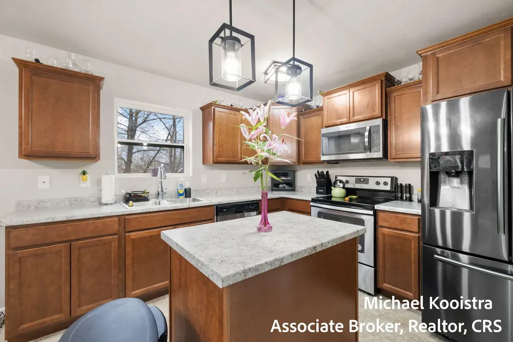 152 Foxtail Drive Ionia City MI 48846