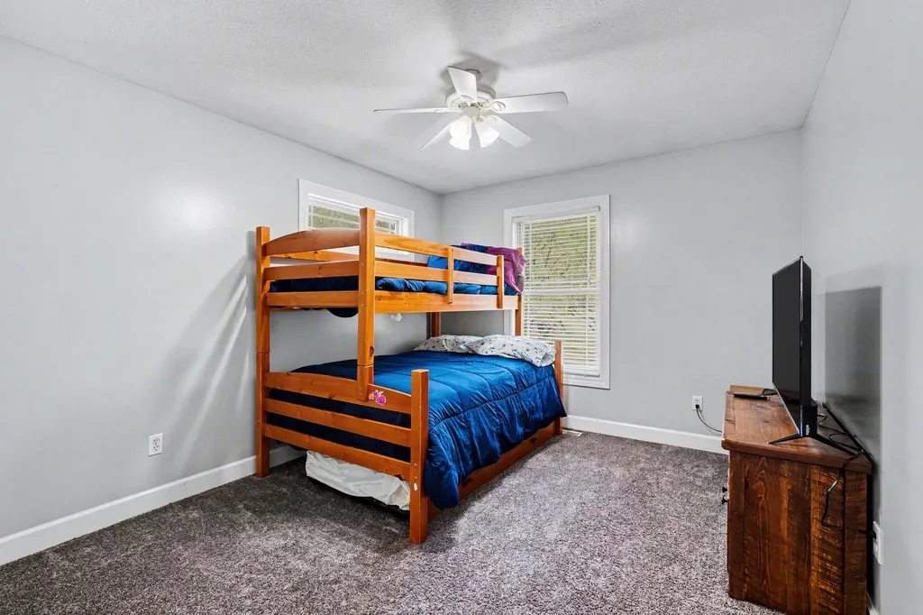 2516 Vanhorn Court Allegan Township MI 49010