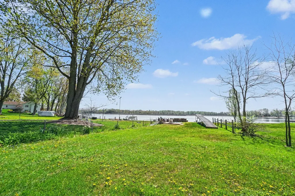 2516 Vanhorn Court Allegan Township MI 49010