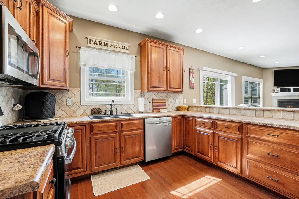 2516 Vanhorn Court Allegan Township MI 49010