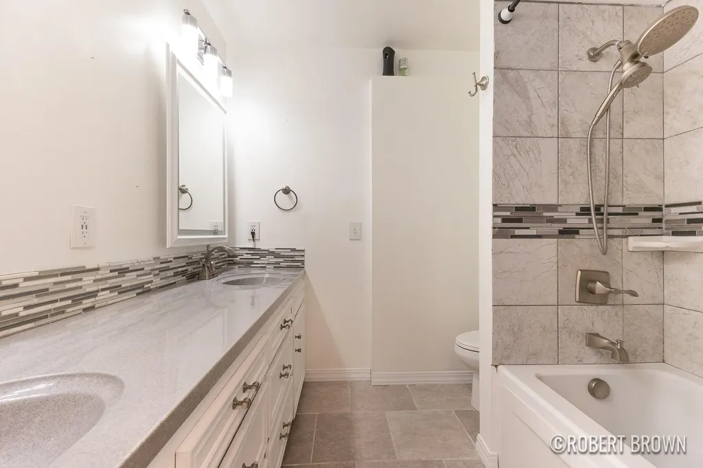 2074 Wolfboro Drive SE Kentwood City MI 49508