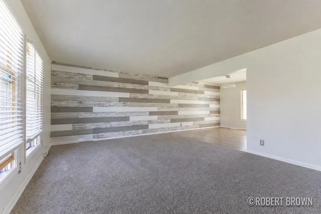 2074 Wolfboro Drive SE Kentwood City MI 49508