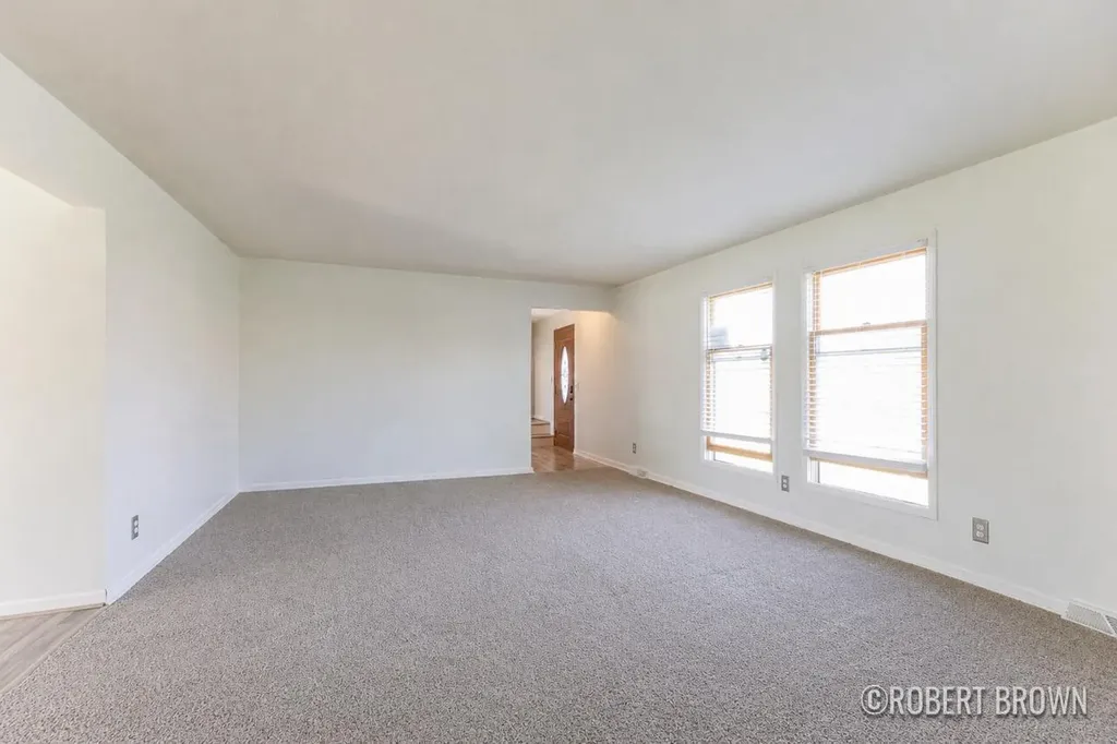 2074 Wolfboro Drive SE Kentwood City MI 49508